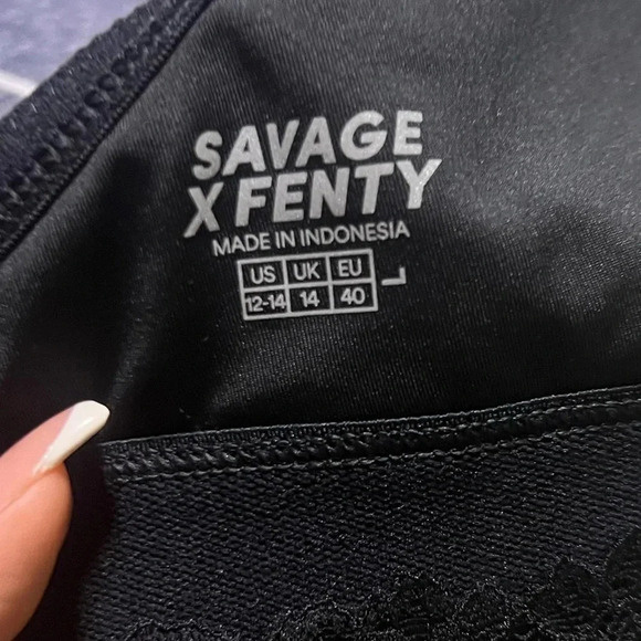 NWT SAVAGE X FENTY By RIHANNA Women’s Lace Race Sports Bra - Picture 11 of 11
